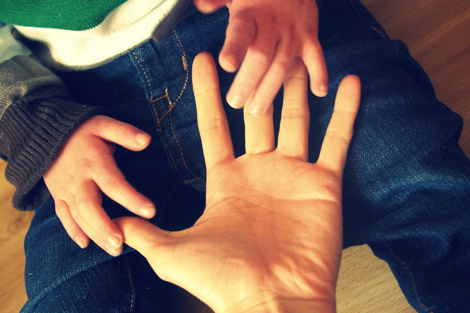 Jerrys Welt Geschichte der kleinen Hand und der großen Hand Jerrys Welt Geschichte der kleinen Hand und der großen Hand