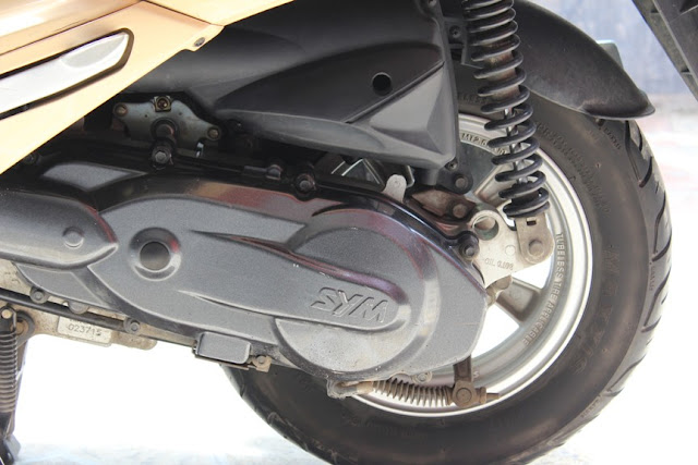 Sơn xe Attila Elizabeth màu vàng zin cực đẹp