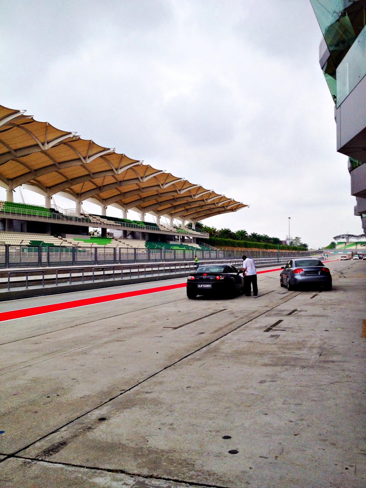 Tcc Track: The Untold Story - 4w3ripu