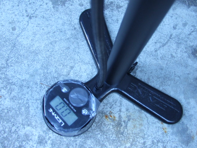 Avelo Bicycle Shop Lezyne Steel Digital Drive Panaracer Bfp Ezaf レザイン スチール デジタル ドライブ パナレーサー Ezヘッド ワンタッチ口金 お得な オリジナル フロアポンプ