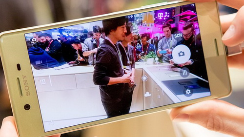 Kamera Handphone Terbaru Sony Xperia X