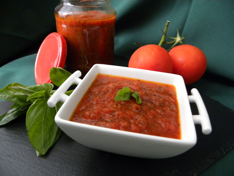TRASTEANDO EN MI COCINA SALSA POMODORO O SALSA DE TOMATE ITALIANO