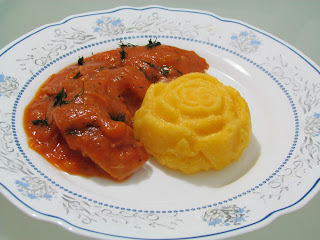 Carne de curcan in sos de legume / Turkey with vegetable sauce