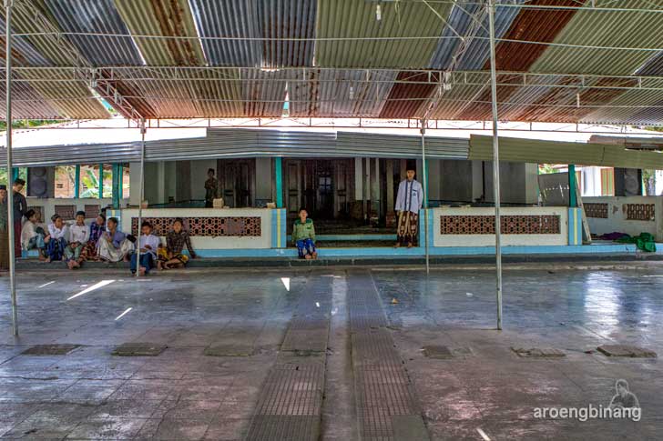 pondok pesantren al kahfi somalangu kebumen