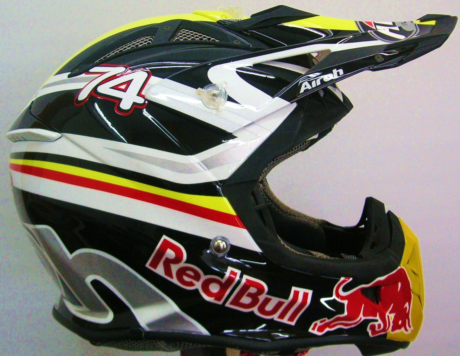 Hand Painted Helmets Design your helmet today..!! Custom Painted Red