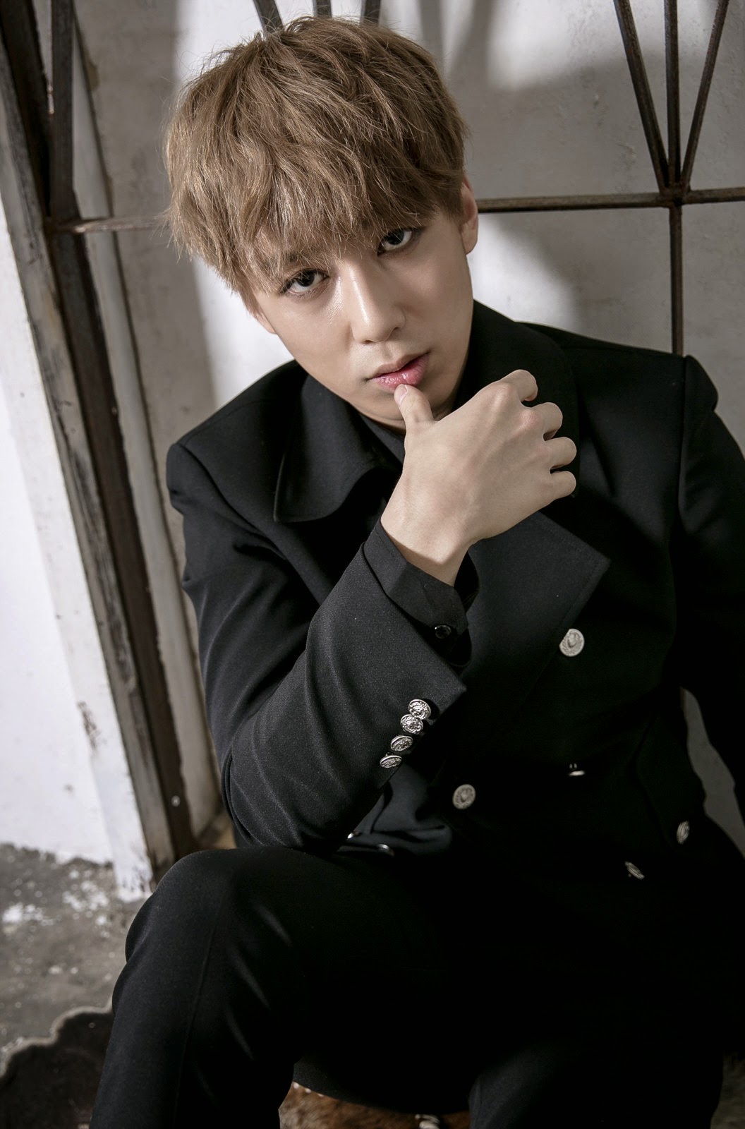 Jin kpop. Mr mr kpop. Loud группа корейская. Mr mr mr beast песня. Mr mr en chicken.