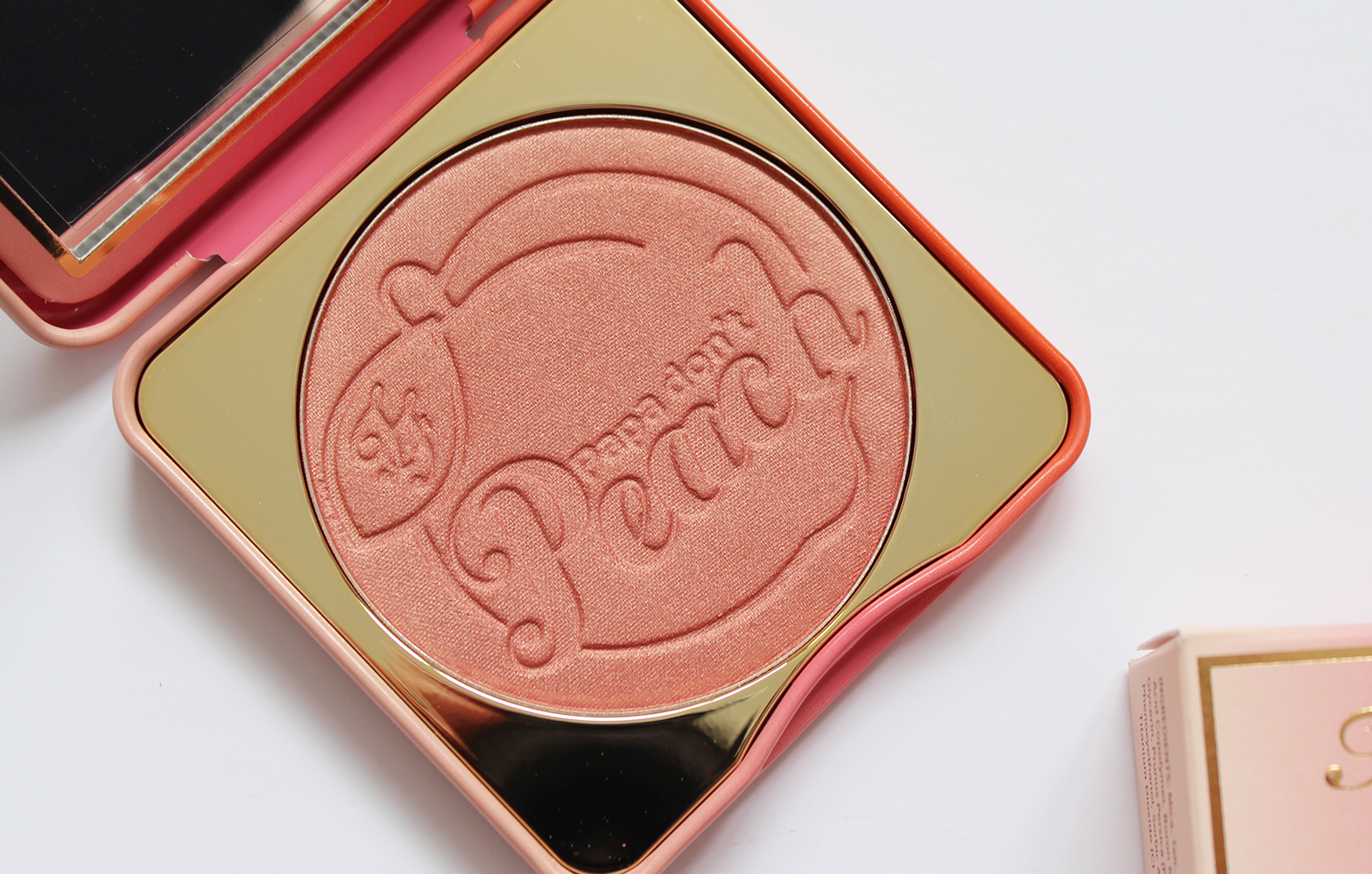 TOO FACED | Sweet Peach Eyeshadow Collection + Papa Don't Peach Peach-Infused Blush - Review + Swatches - CassandraMyee