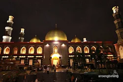 masjid kubah emas depok