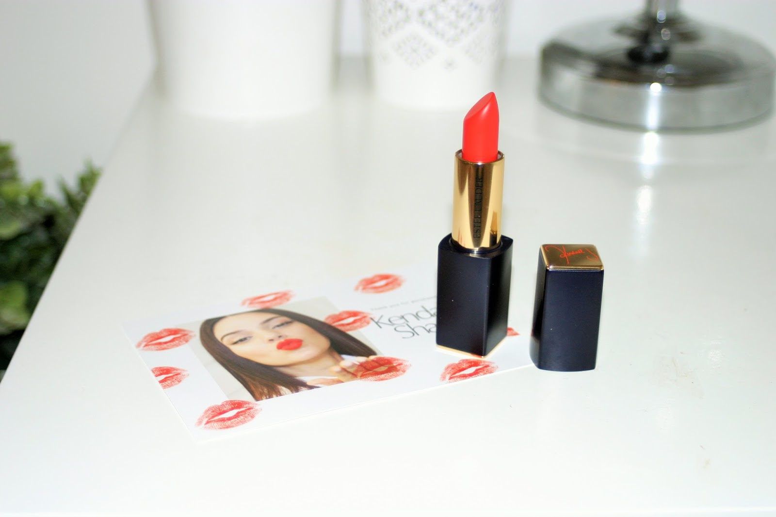 Kendall Jenner 4 Estée LauderRestless Lipstick ♥ Francesca Beauty ♥