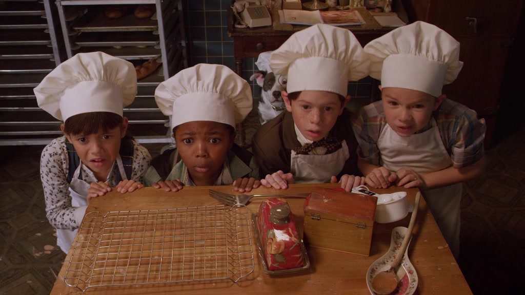 Математика спасла жизнь. Маленькие негодяи фильм 1994 актёры. Dvd обложка маленькие негодяи. The little rascals актеры. Неудачи красной армии весной летом 1942 года.