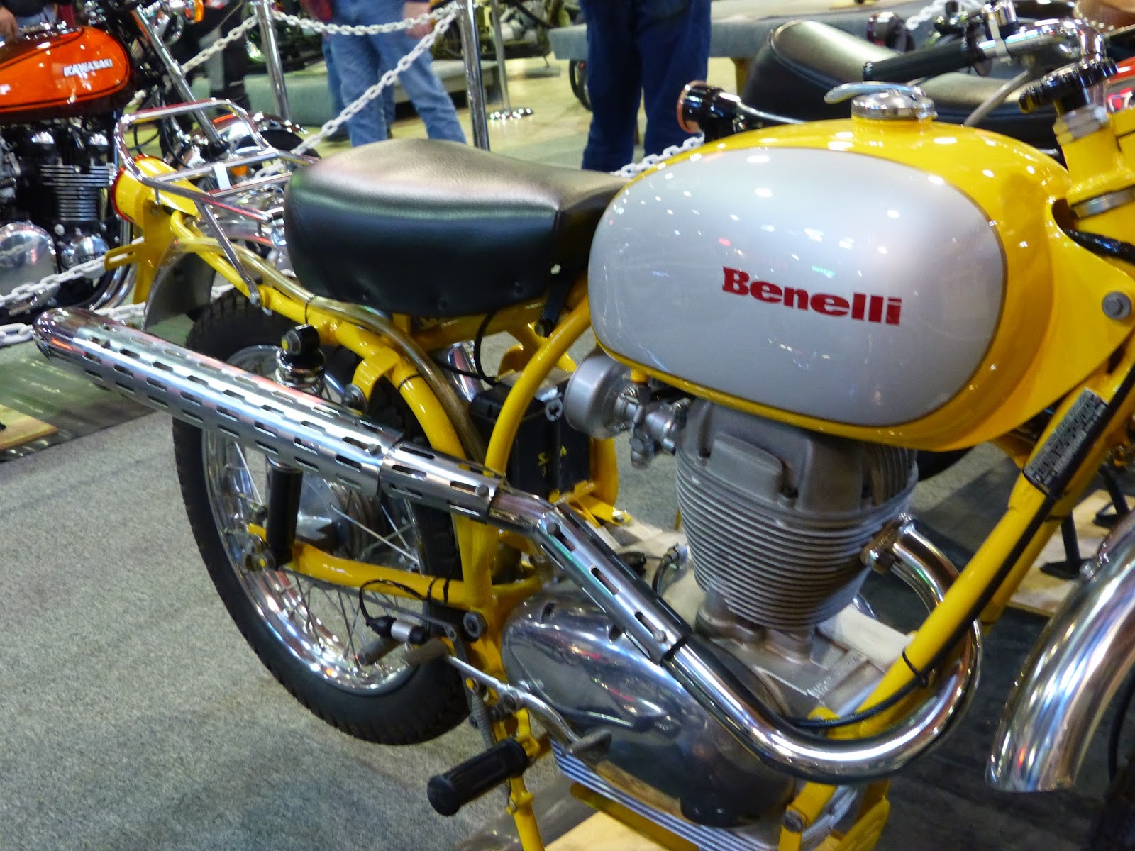 benelli 125 scrambler