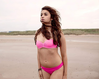 Alia Bhatt Bikini (4)