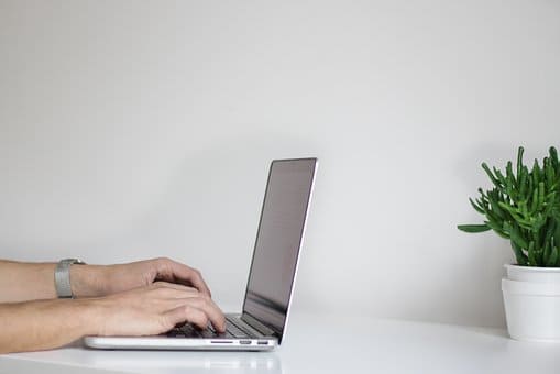 5 Hal yang Perlu Dipertimbangkan sebelum Membeli Laptop baru 5 Hal yang Perlu Dipertimbangkan sebelum Membeli Laptop baru