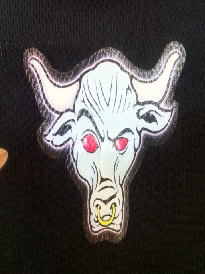 licacharbo: wwe rock bull logo