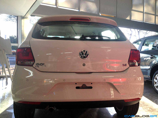 VW Gol G6 2013 - traseira - branco