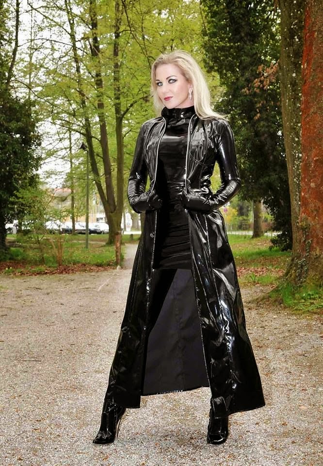 Fetish Latex & Rubber: Leather 19