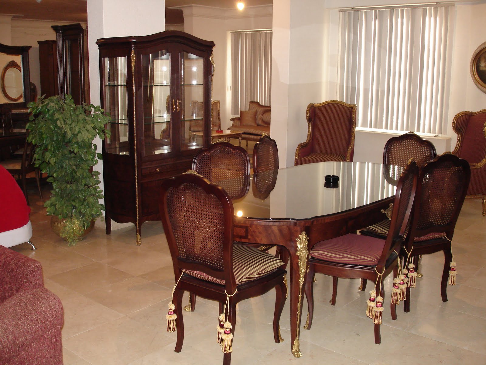 غرف نوم رخيصه بالمدينه