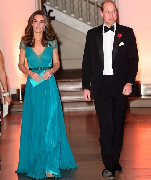 Kate Middleton wore her Jenny Packham gown, Olympic gala in 2012. Jimmy Choo Vamp sandals. Jenny Packham satin clutch