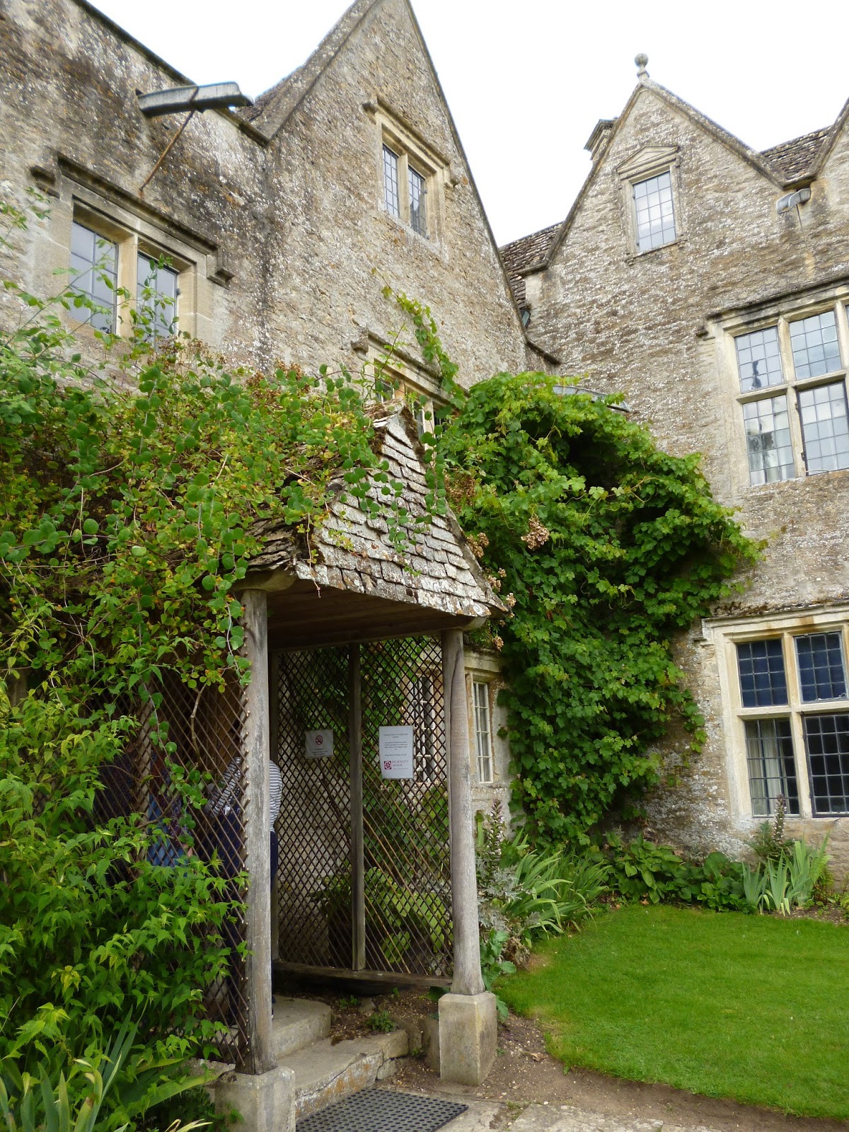 Crafty Cottage. the story so far Taking inspiration from Kelmscott Manor.....