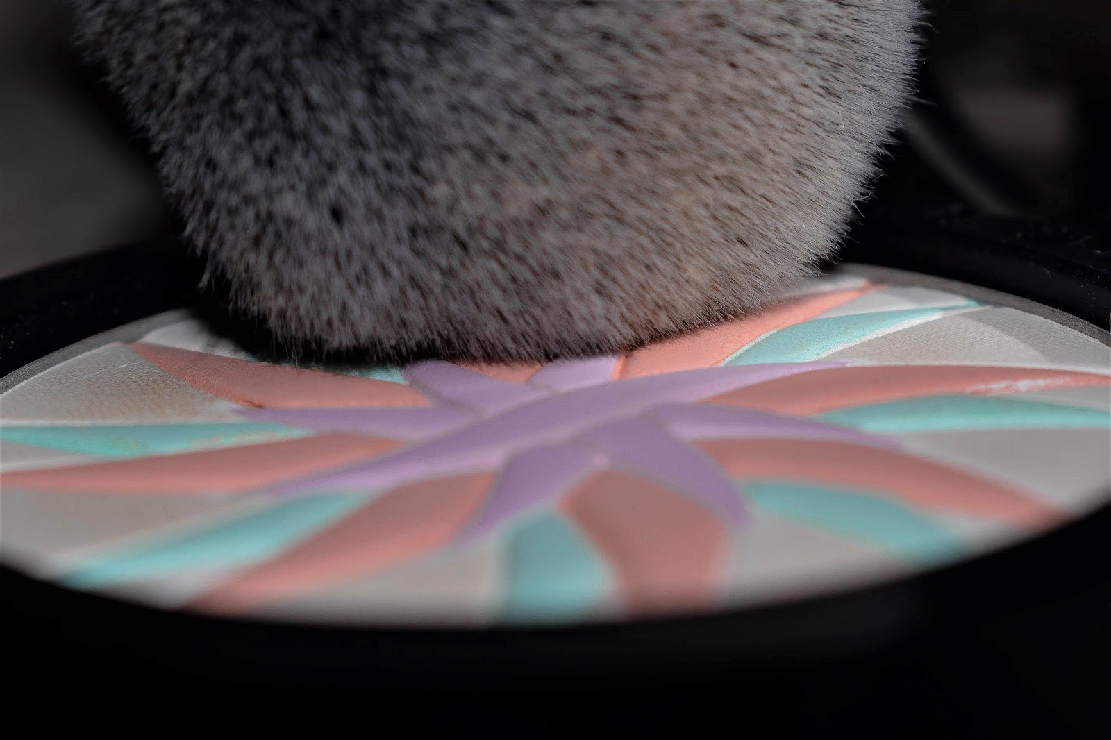 POUDRE FINITION ILLUMINATRICE, SEPHORA COLLECTION POUDRE FINITION ILLUMINATRICE, SEPHORA COLLECTION ALT REVIEW REVUE MAQUILLAGE SEPHORA PINCEAU MAKEUP