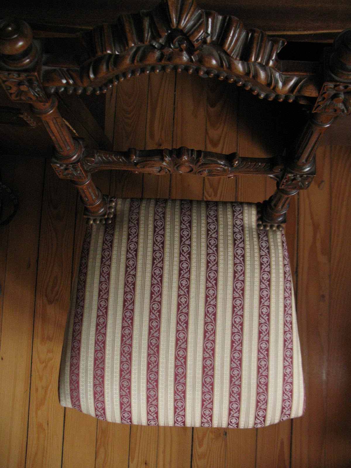 blog couture tricot mamzelle angele Meuble et Chaise mon atelier de couture