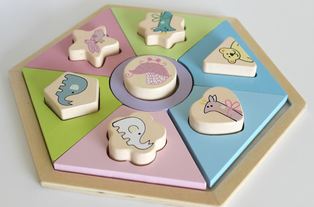Dodo & Bilby Wooden Circus Animal Puzzle Game A review of the Dodo & Bilby Wooden Circus Animal Puzzle Game