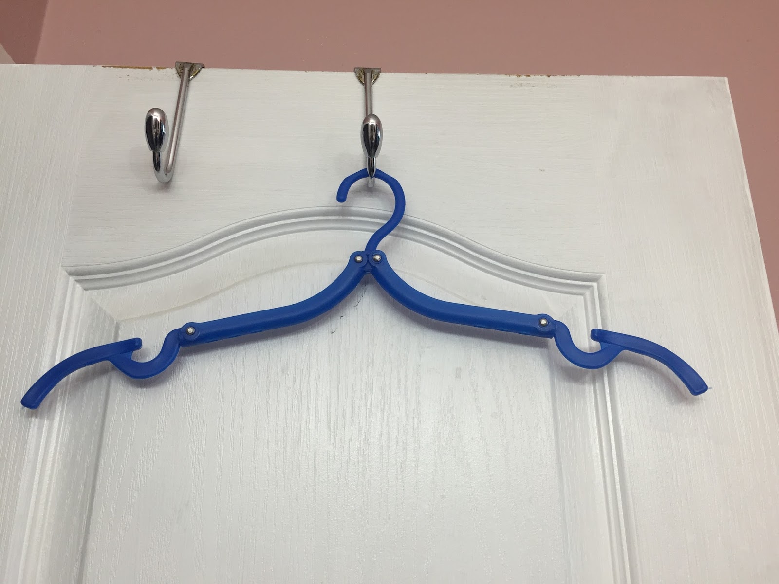 Dreaminations Travel Hangers