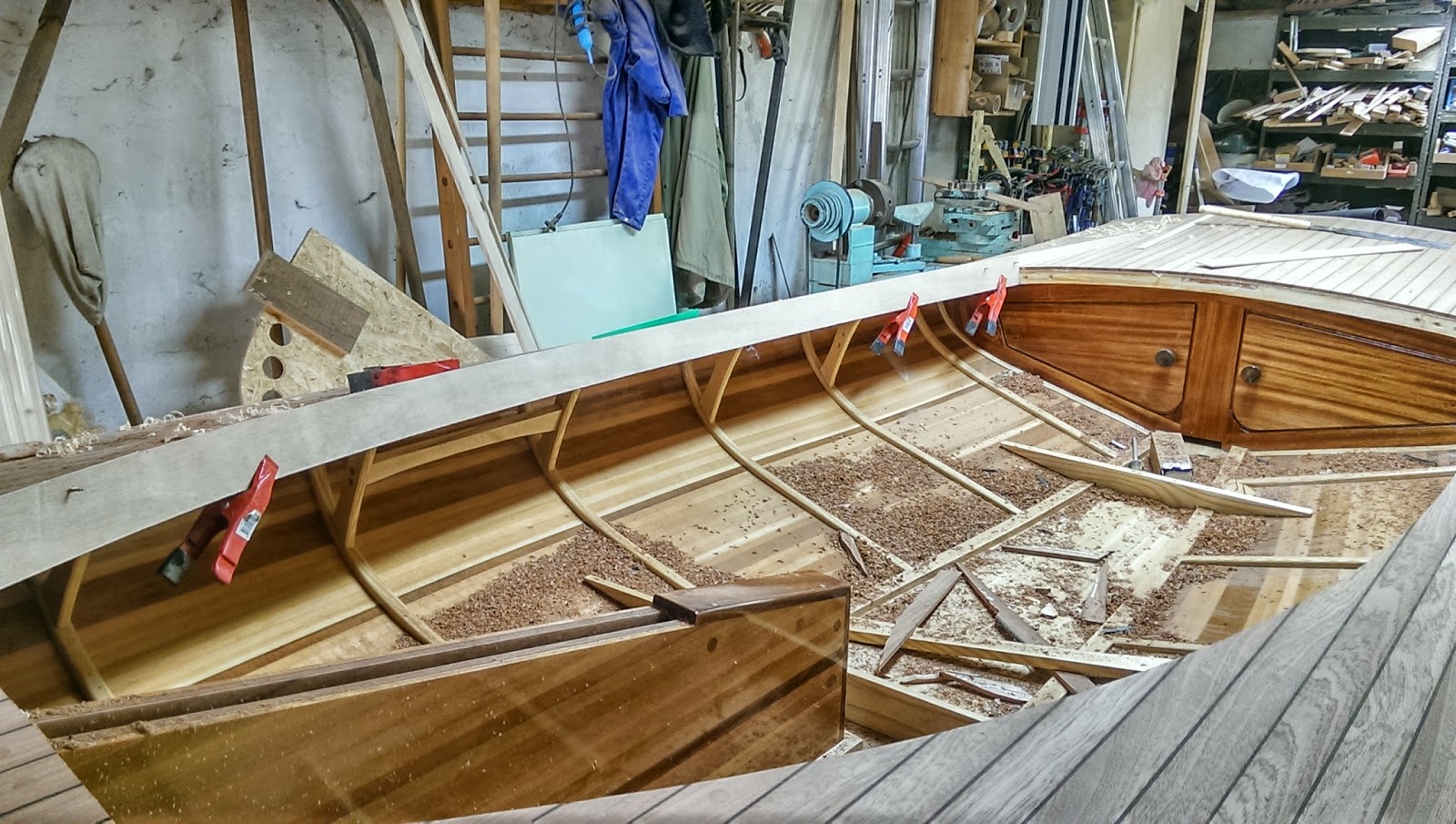 Building a 16' East Coast Melonseed Skiff Cockpitcoaming and stern