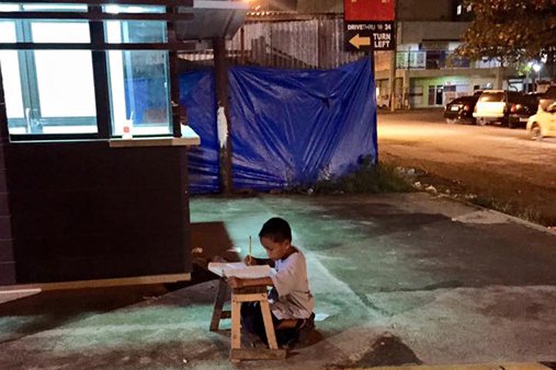 Kid who went viral for studying outside McDonald’s gets free graduation party