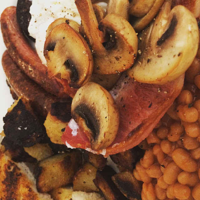 full english, breakfast, bacon, mushrooms, tasty, Leicester