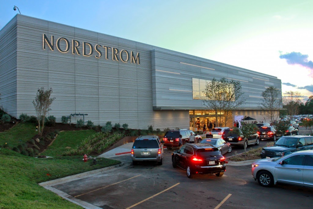 Hayden's Business Blog: Nordstrom in The Woodlands is now open!