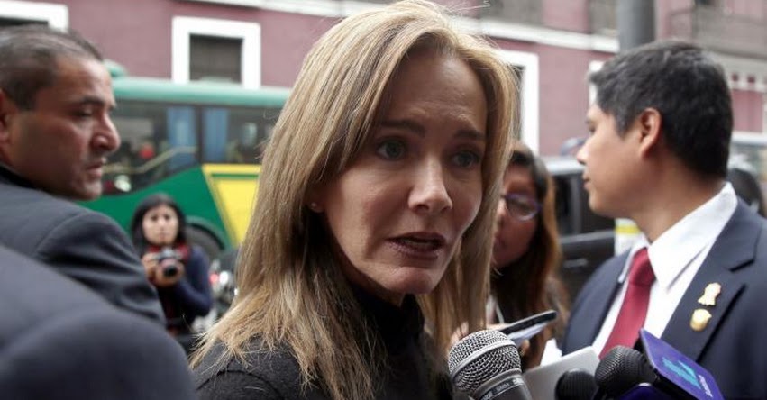 Gobierno no tolerará terroristas en el magisterio, asegura ministra de Educación Marilú Martens - MINEDU - www.minedu.gob.pe Gobierno no tolerará terroristas en el magisterio, asegura ministra de Educación Marilú Martens - MINEDU - www.minedu.gob.pe