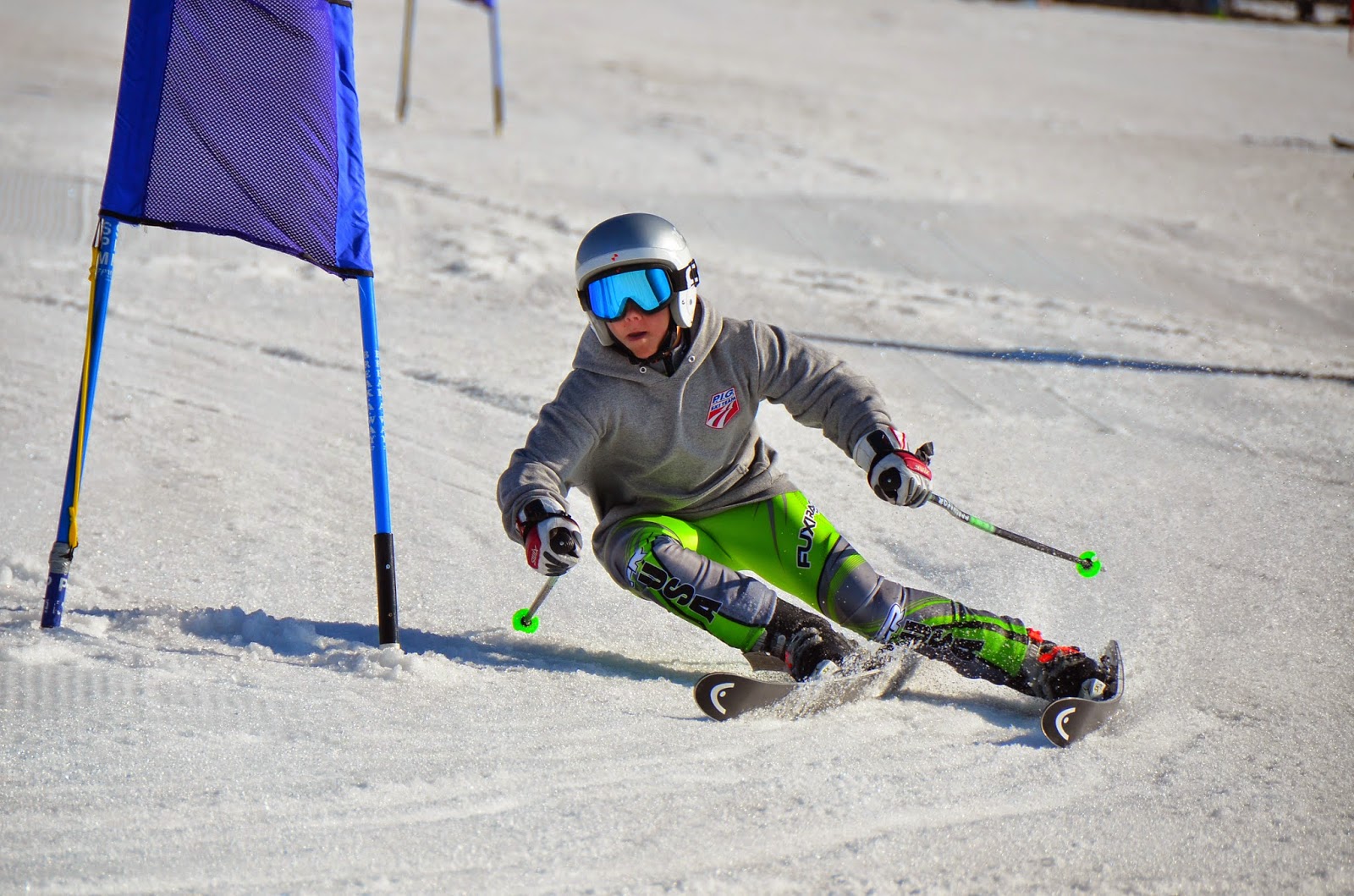 Ski the Modern way with Harald Harb 10 to 13 year old ski racers, with