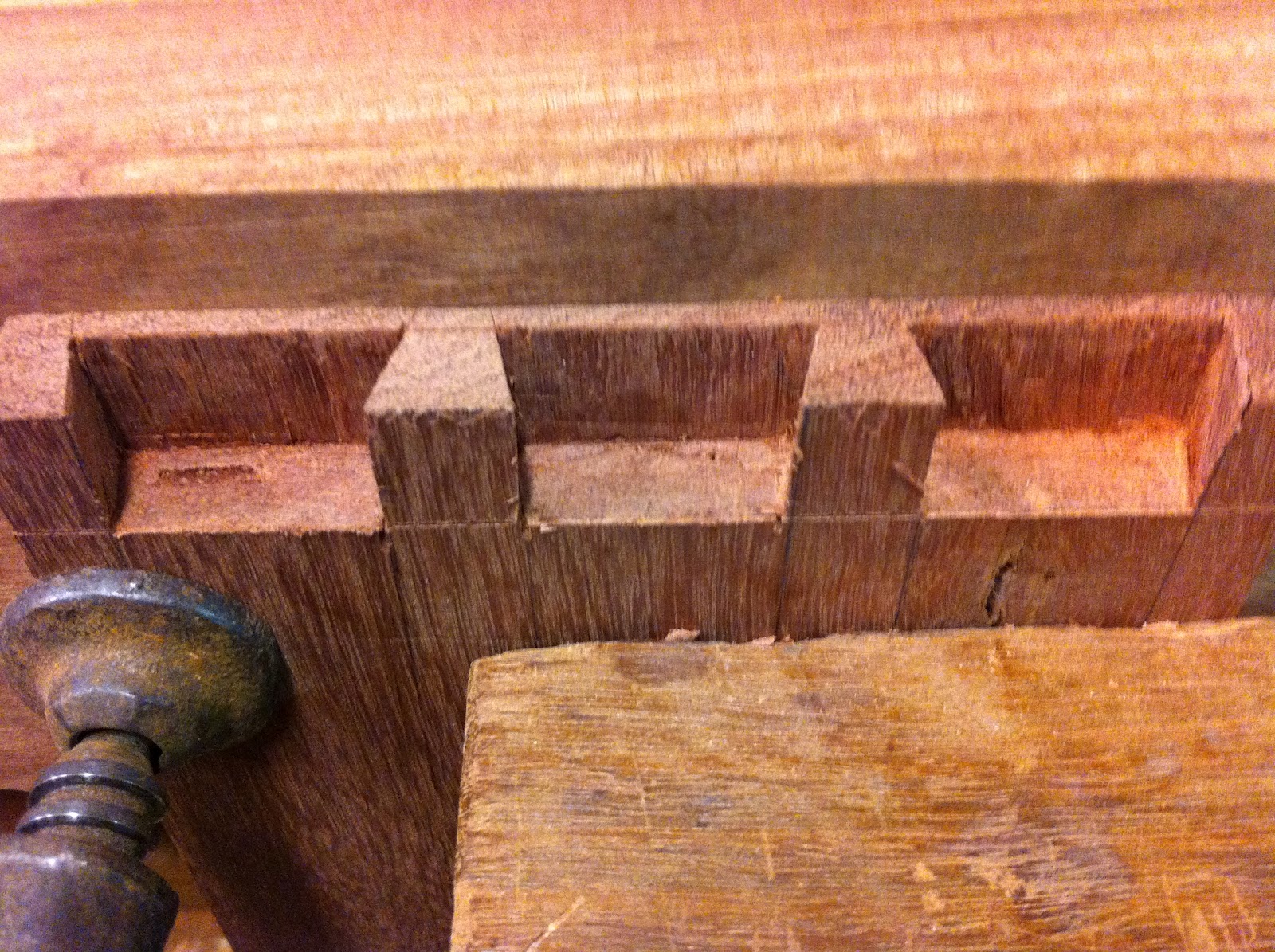 The Joy of Wood: How to cut tight fitting Dovetail joints. (Recycled