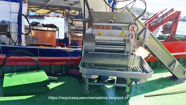 Interior Barco Pesqueiro Interior Barco Pesqueiro