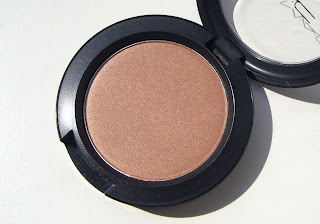 delicate hummingbird.: MAC Blushes revisited!
