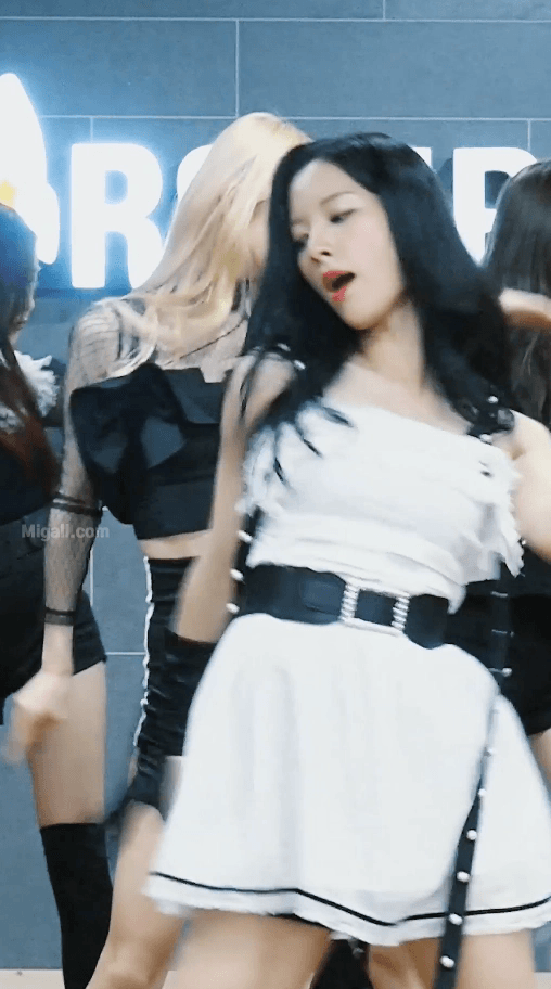 8.gif