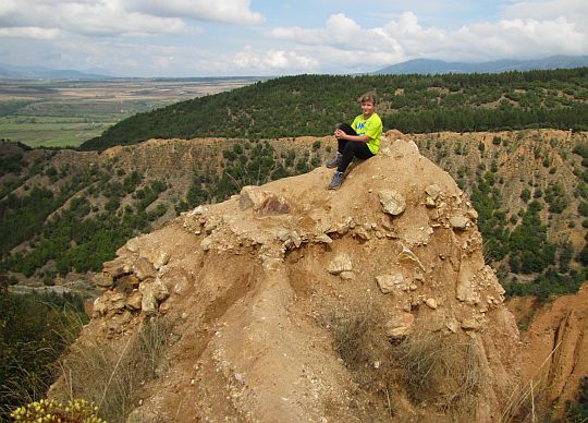 Stobskie Piramidy (bułg. Стобски пирамиди, ang. Stob's Pyramids). Stobskie Piramidy (bułg. Стобски пирамиди, ang. Stob's Pyramids).