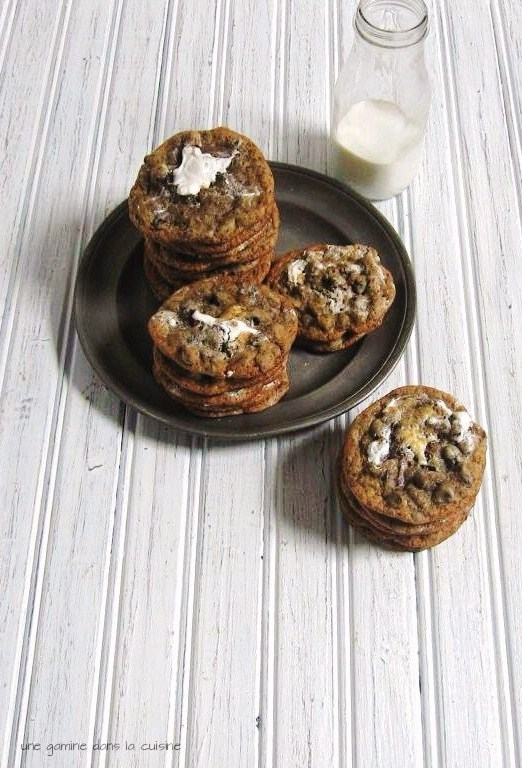 honey marshmallow crème swirl dark chocolate chunk cookies | une gamine dans la cuisine 