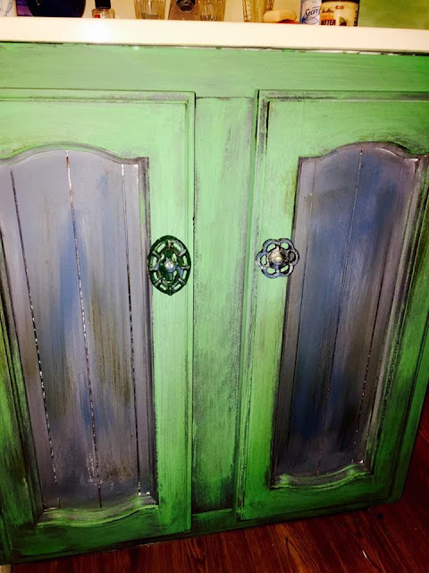 Chalk Paint Bathroom Cabinet using Old Knobs for Handles