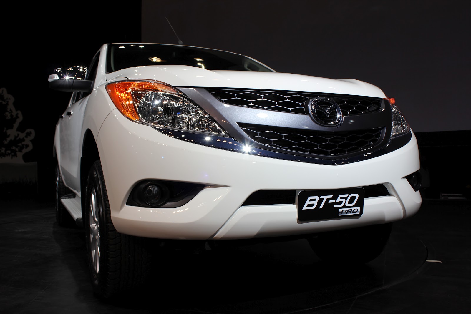 Mazda BT-50 Pro (2012) - Car Barn Sport