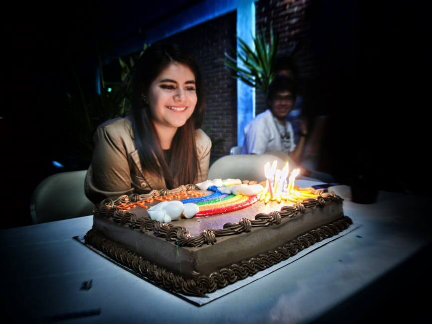 Celebrate-Birthday-of-Girlfriend Celebrate-Birthday-of-Girlfriend