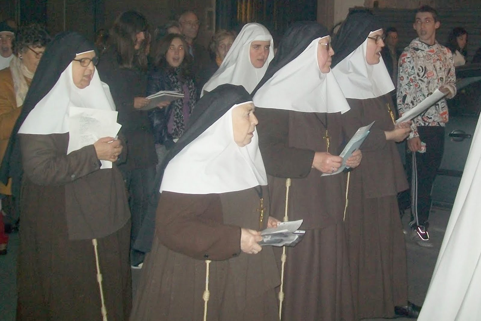 Resultado de imagen de hermanas de la cruz