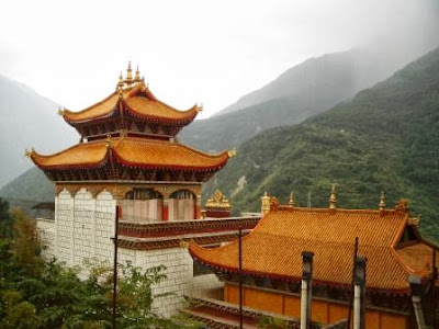 ~ W a y m a r k s ~: The Tibetan Gompas of Old Tachienlu