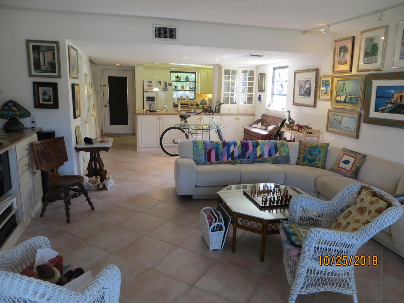 Real Estate in the Florida Keys Townhouse in Buttonwood Bay , the