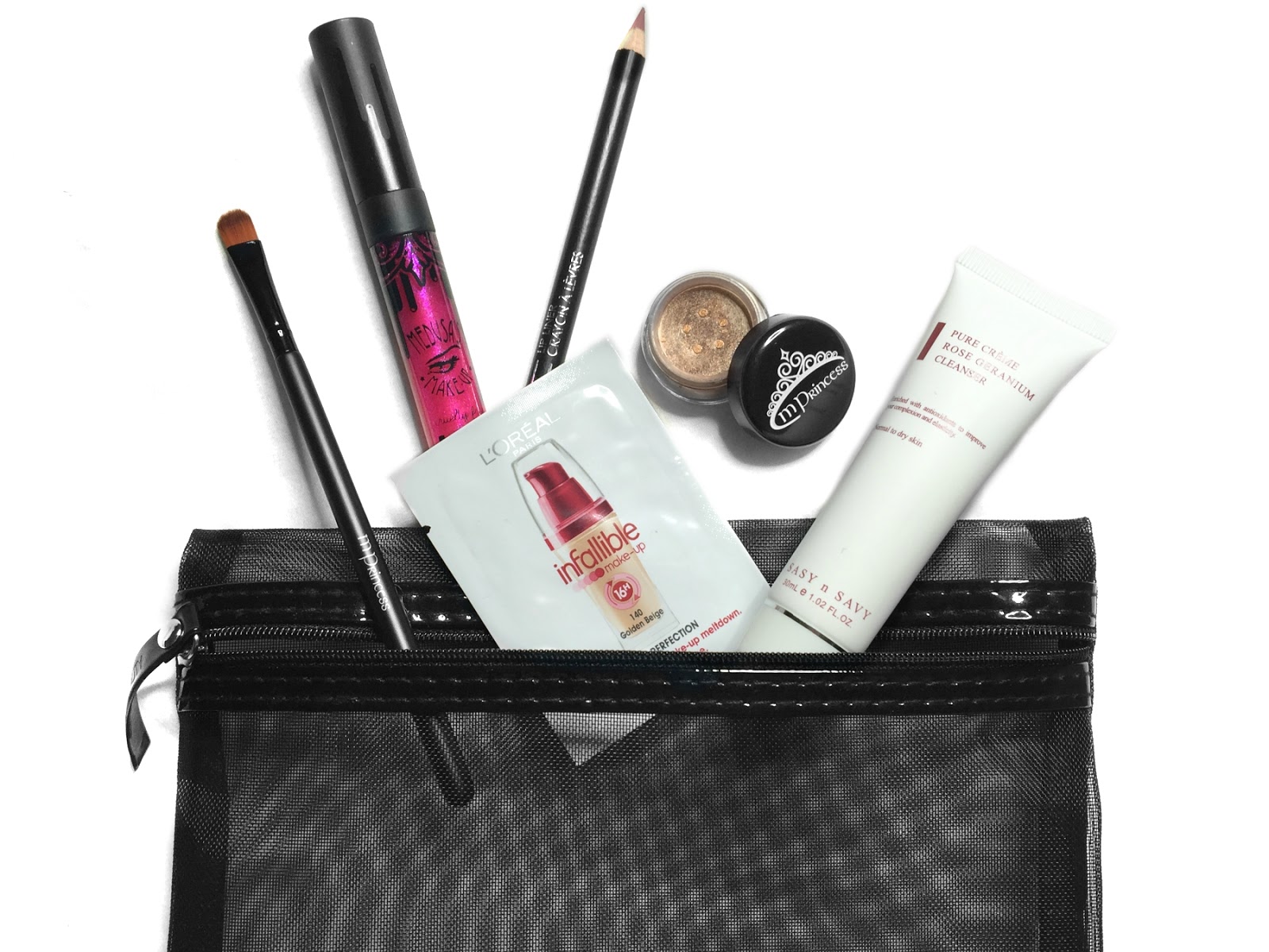 REVIEW Lust Have It Beauty Subscription Box (November 2016)* taken