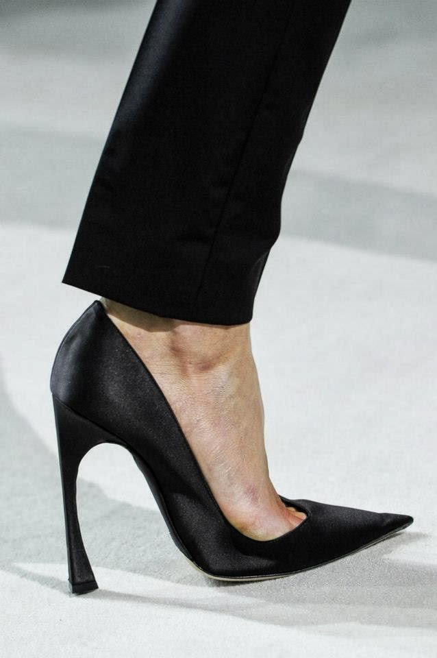 CHANEL AFTER COCO: SHOERGASM: POINTY HEELS