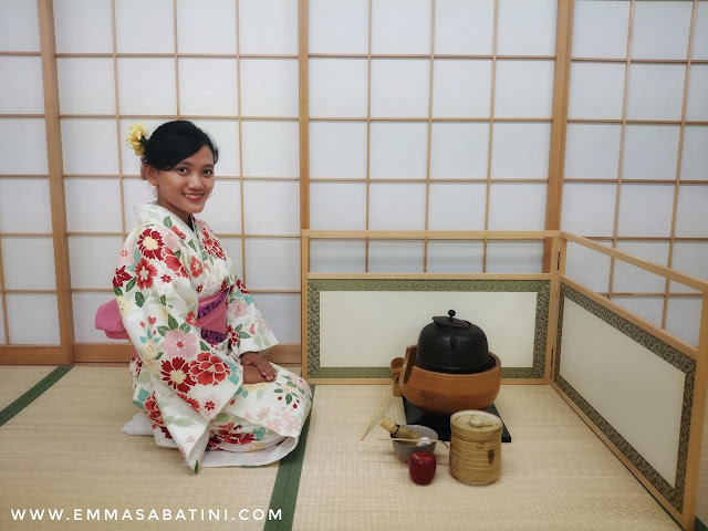 Tea Ceremony and Kimono Experience in Kyoto Japan