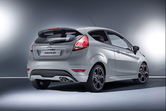 Ford unveils new 200PS fiesta ST200 at Geneva