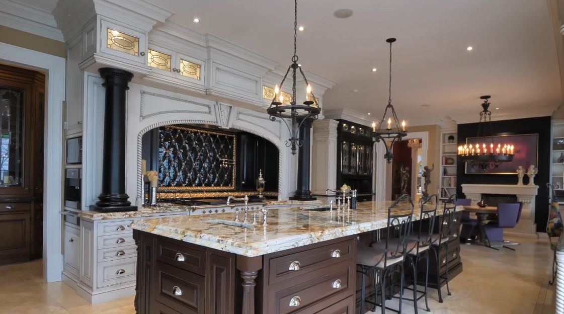 33 Interior Design Photos vs. 22 Bayview Dr, St. Catharines, ON Home Tour